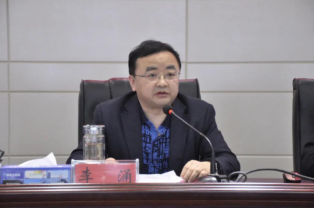 中共畢節(jié)工業(yè)職業(yè)技術(shù)學(xué)院委員會組織召開黨史學(xué)習(xí)教育動員大會暨“牢記殷切囑托、忠誠 干凈擔(dān)當(dāng)、喜迎建黨百年”專題教育啟動會