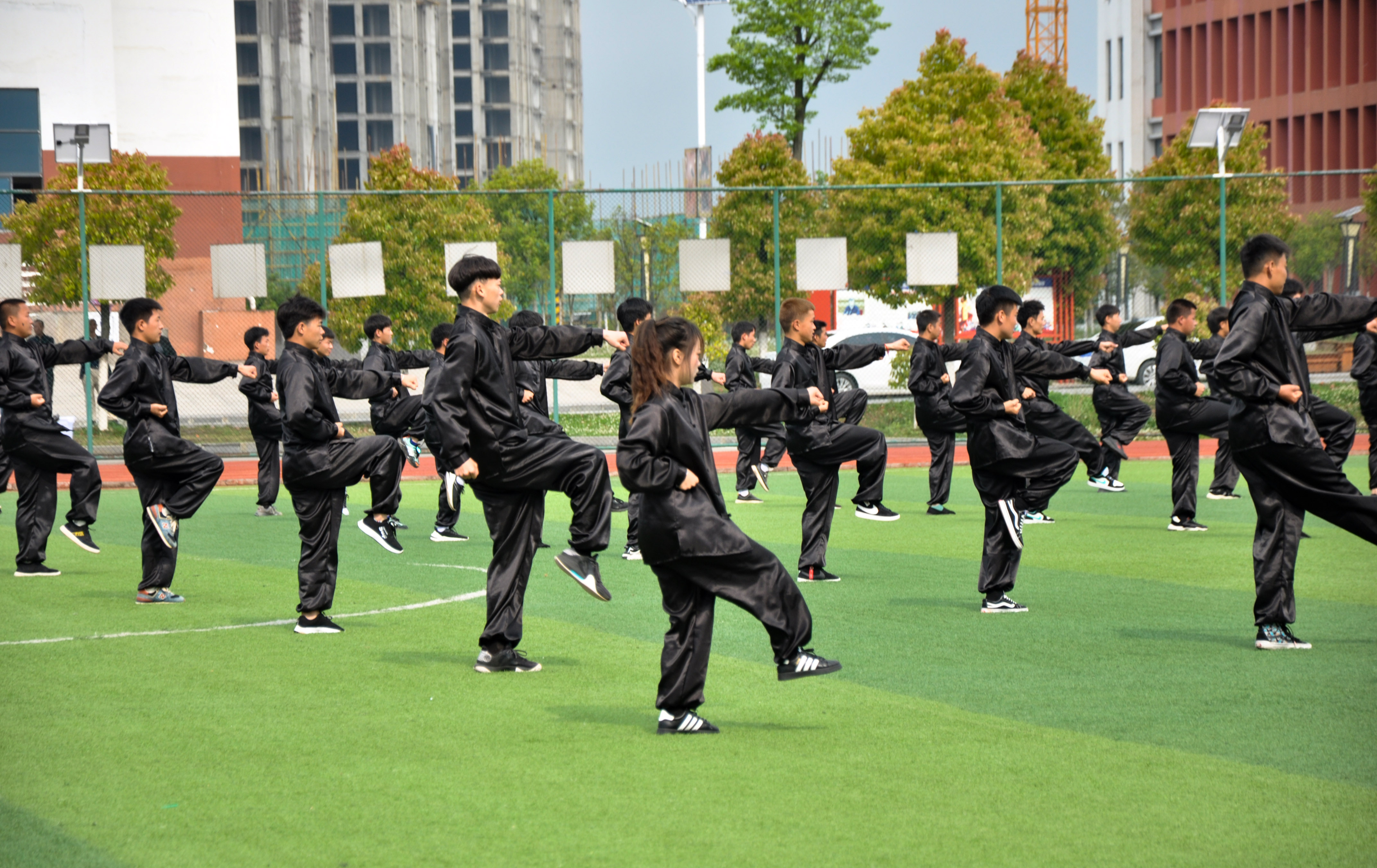 第二屆校園文化藝術節(jié)、第三屆田徑運動會開幕式
