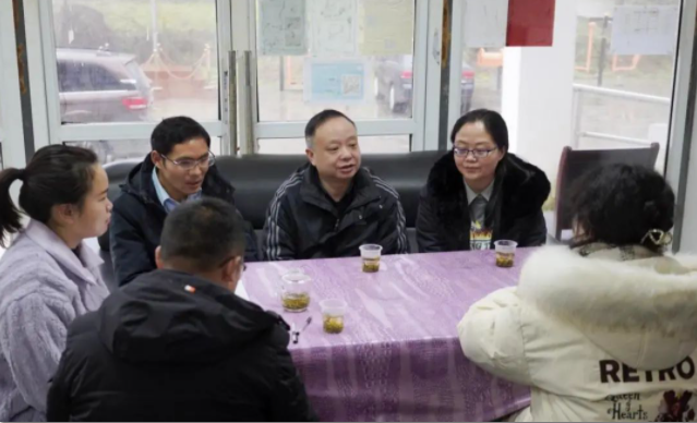 黨委副書記付善華，黨委委員、副院長黃文碧到鄉(xiāng)村振興聯(lián)系點開展調(diào)研