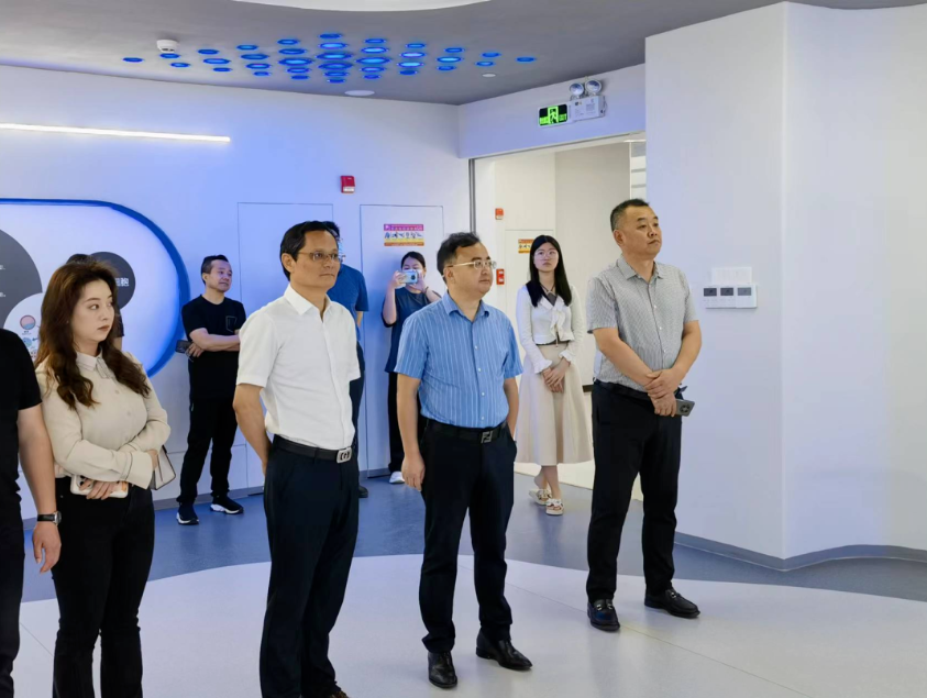 李涌、邱國援率隊(duì)到廣東省企業(yè)、院校考察學(xué)習(xí)