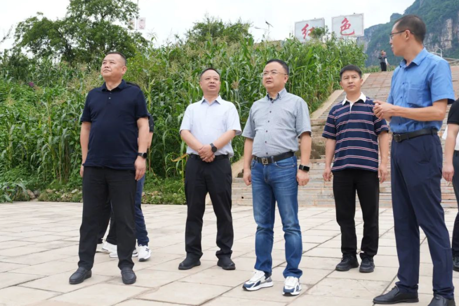 李涌、邱國(guó)援帶隊(duì)到鄉(xiāng)村振興聯(lián)系點(diǎn)開展幫扶調(diào)研